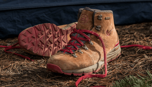 hiking boots for men