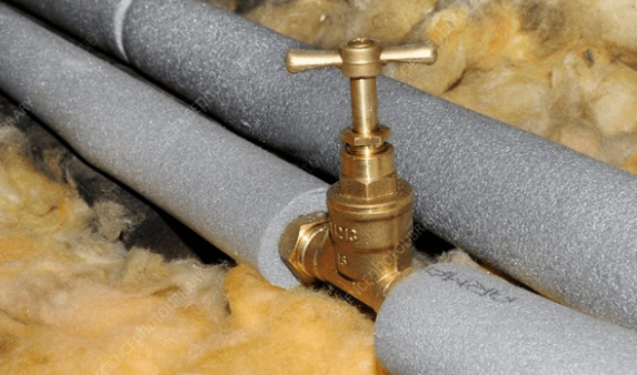 Insulate the water pipes