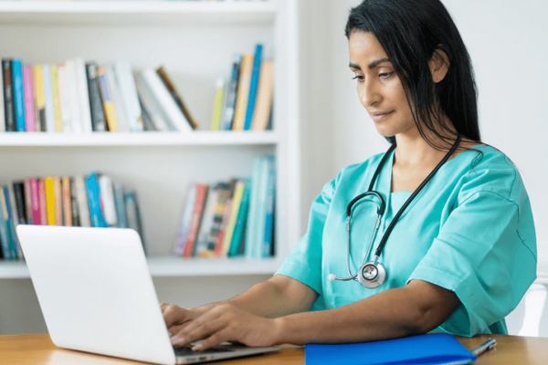 How Online Learning is Revolutionizing MSN in ACNP Programs